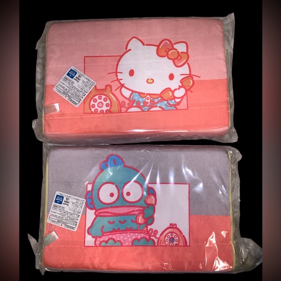 Rare New Kawaii Sanrio Hangyodon 90’s Retro Scene Memory Foam Curved Pillow - Picture 5 of 5